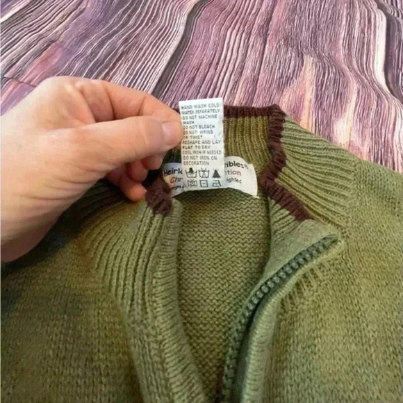 Heirloom Collectibles Christmas Collection Green Zip Vest Camo Bears Size XL - Picture 3 of 7